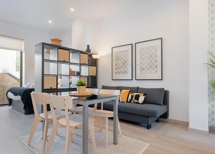 Panther Aladro Iv דירה