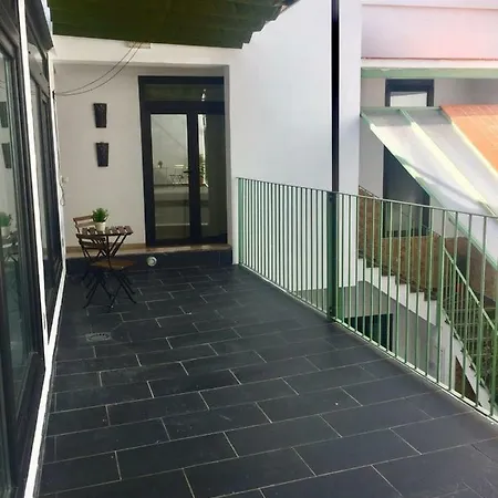 Panther Aladro Iv Appartement